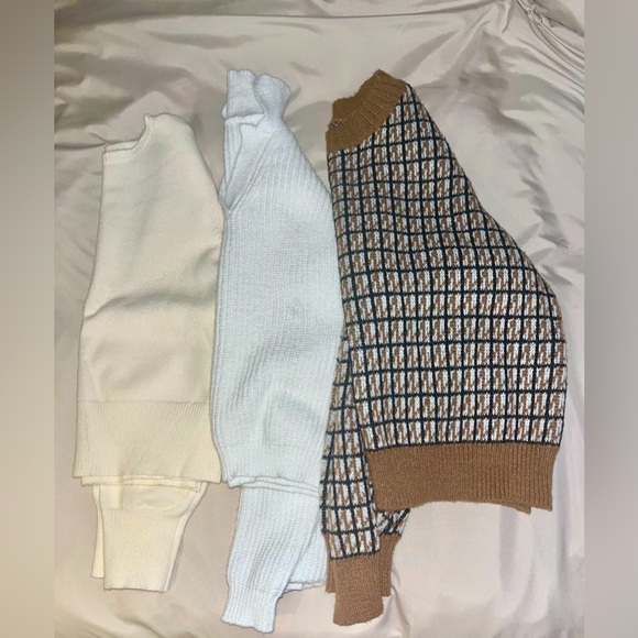 Sweaters - Picture 1 of 2